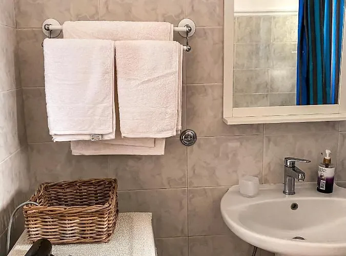 Venetia פורטו הלי